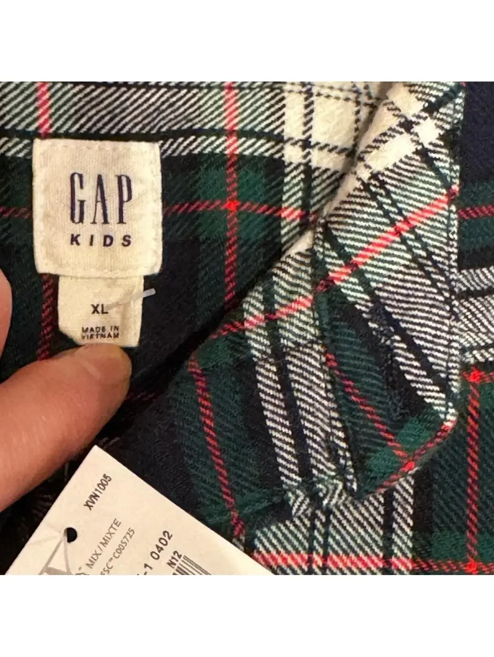 2 GAP Kids Boys 12 / XL Flannel Plaid Shirts Long Sleeve NWT & like new